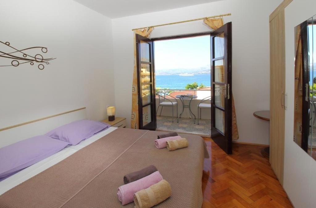 Apartments Dubreta 察夫塔特 客房 照片