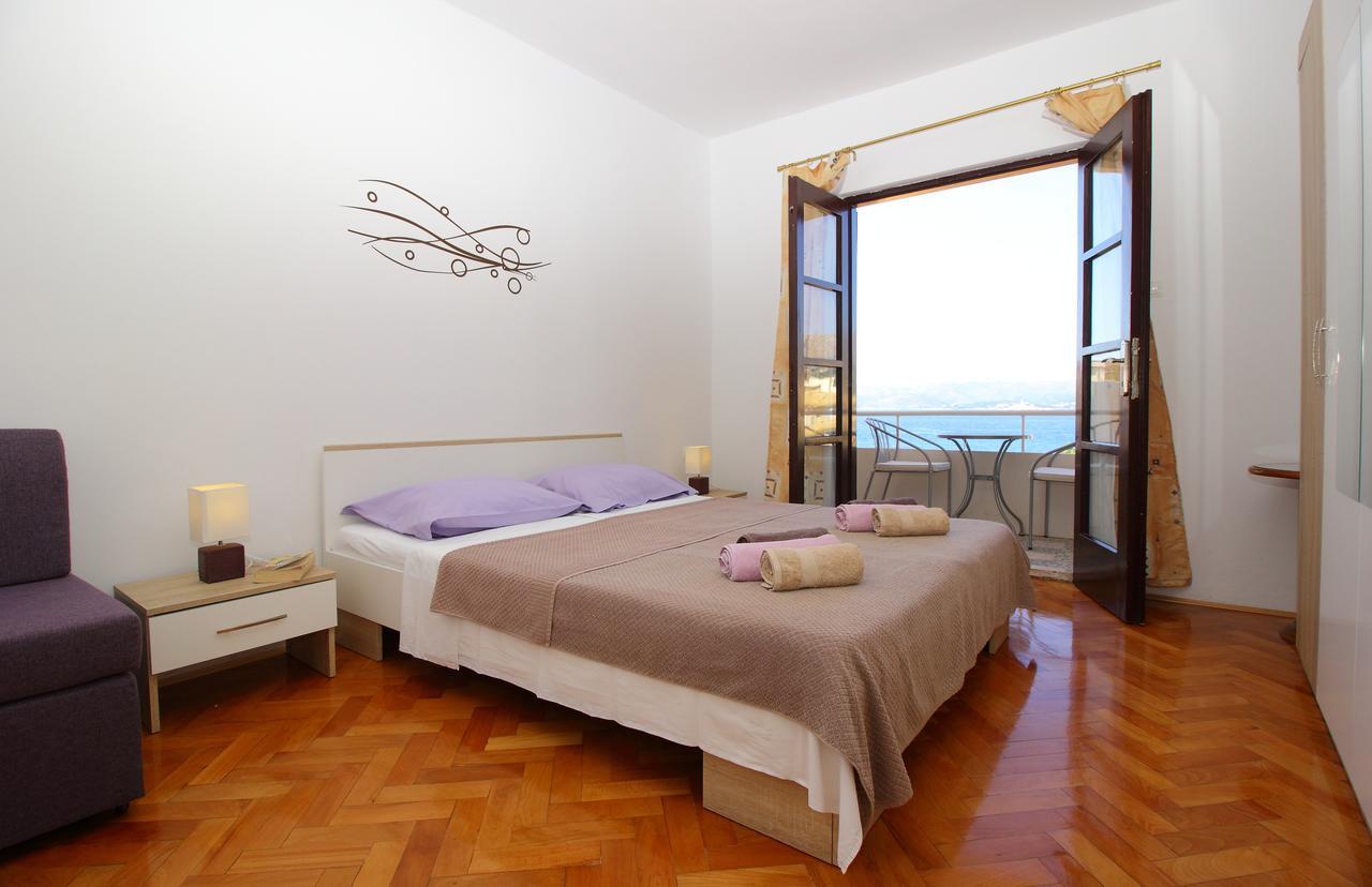 Apartments Dubreta 察夫塔特 外观 照片